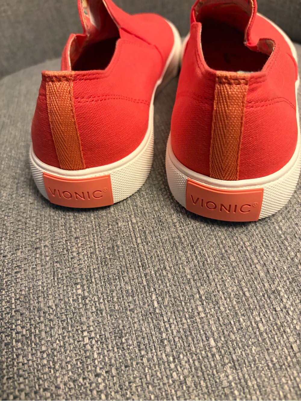 Vionic Salmon Sz 7.5 Slip-On Canvas Sneakers - Picture 3 of 7